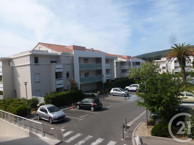 Appartement T2 à louer - 2 pièces - 37.0 m2 - LA CIOTAT - 13 - PROVENCE-ALPES-COTE-D-AZUR - Century 21 Cabinet Berenger